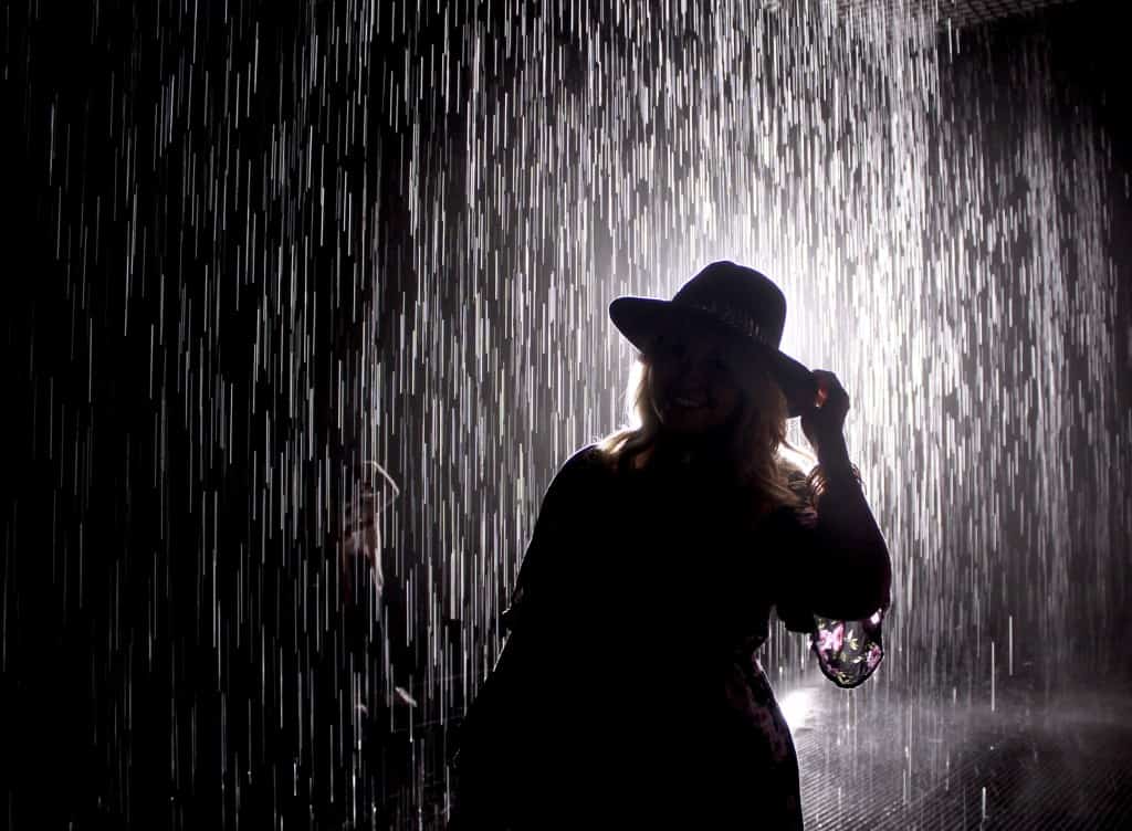 LACMA Rain Room Fashion Travel Blogger Exploring