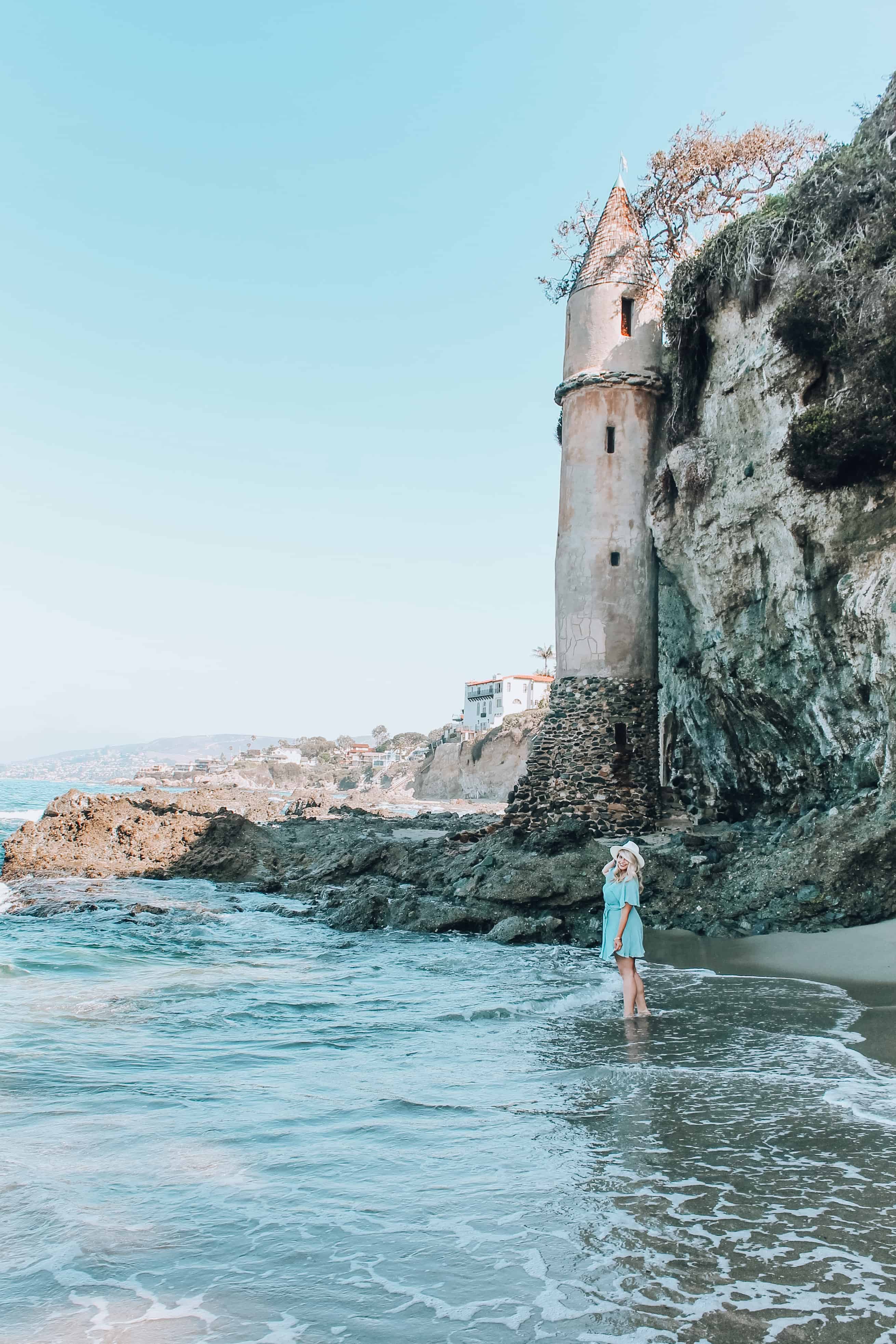 The Ultimate Guide to Laguna Beach California | Victoria Beach, Laguna Beach | The Republic of Rose | #LagunaBeach #California