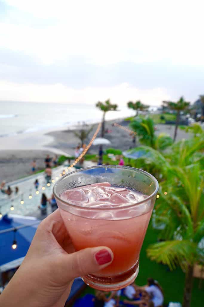 Lounging at The Lawn Canggu | The Republic of Rose