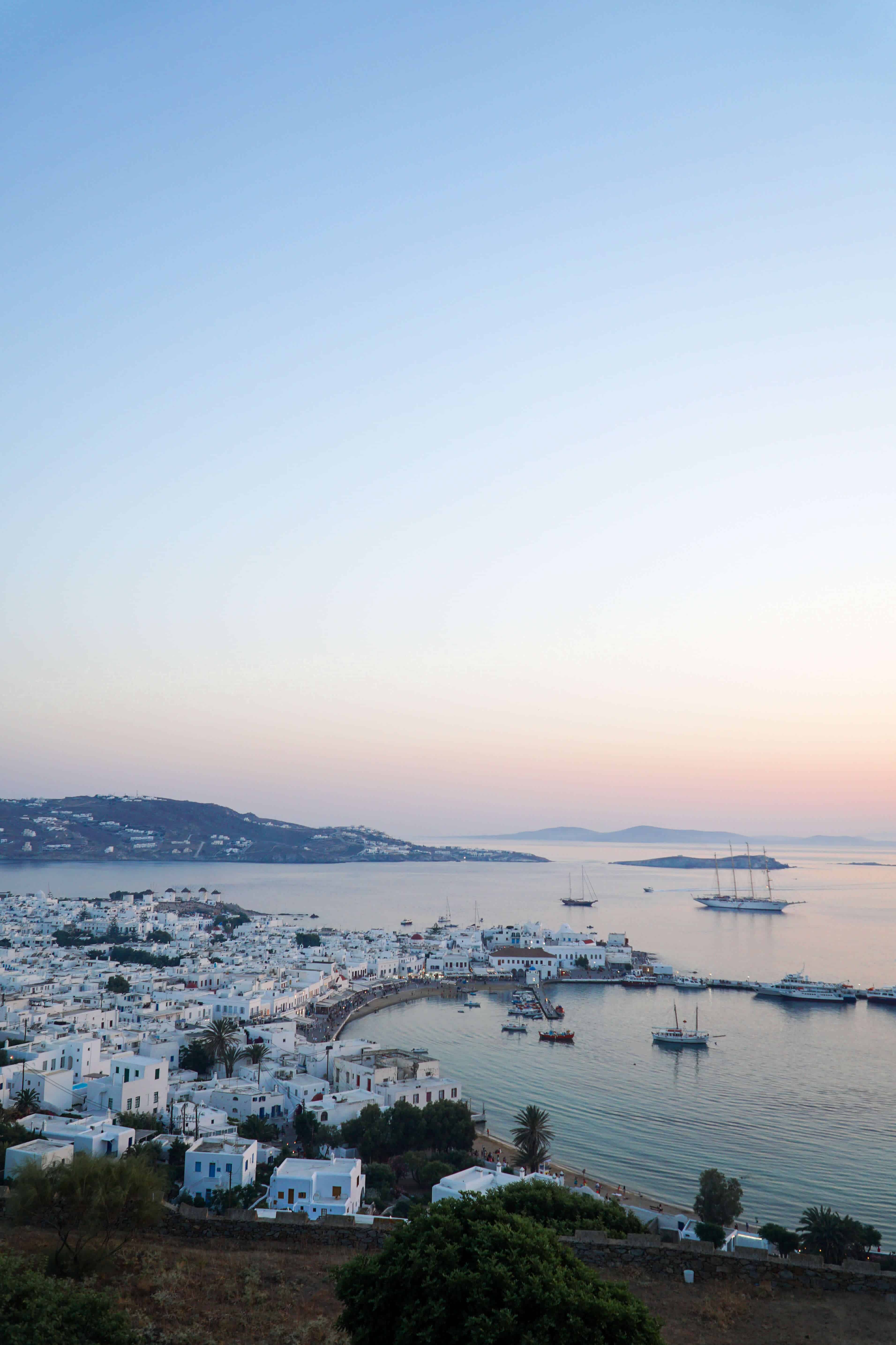 Sunset at 180º Sunset Bar in Mykonos | The Republic of Rose