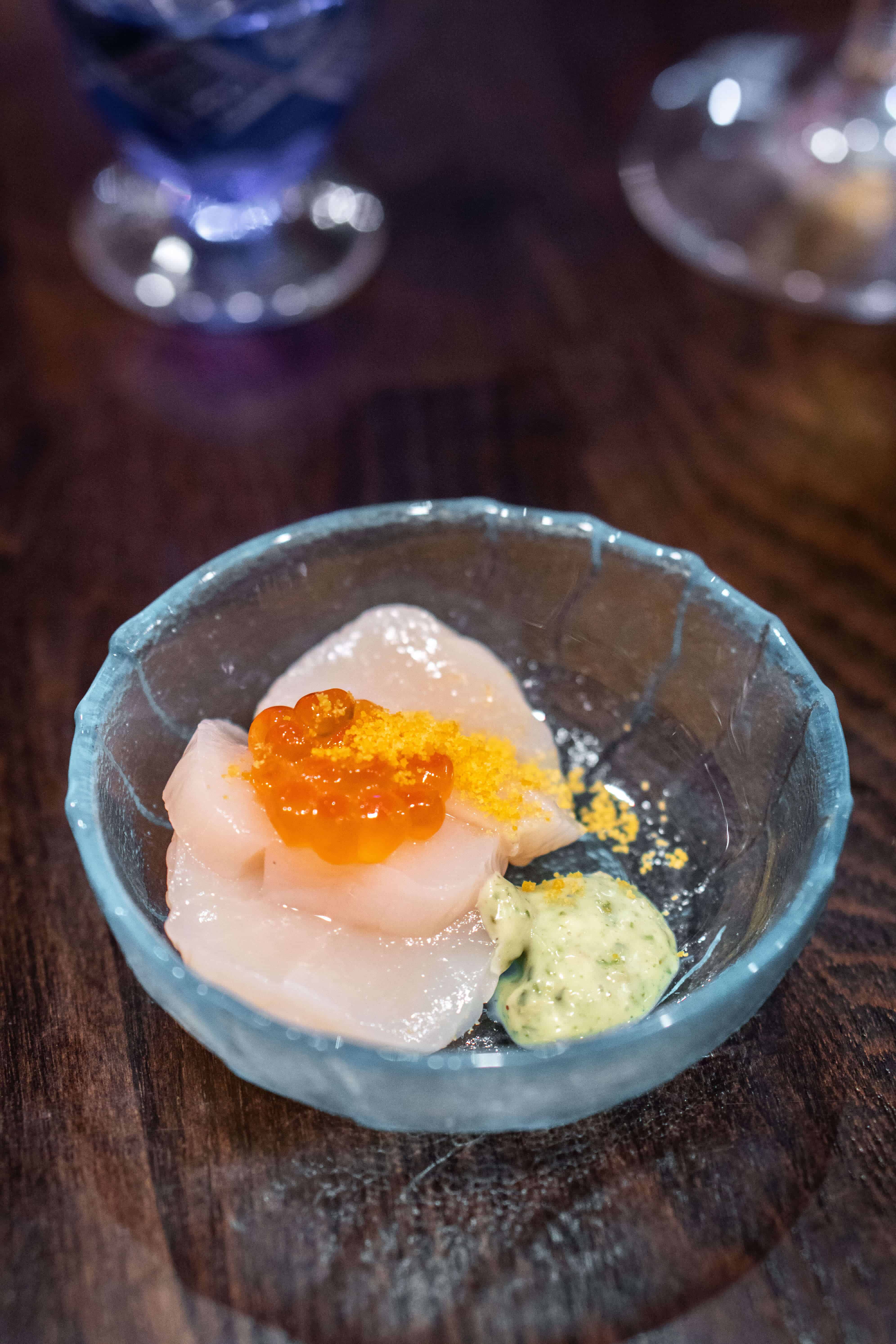 DINING AT YAMAKASE IN L.A. | Hokkaido scallop with salmon egg with basil sauce and cured fish egg powder | The Republic of Rose