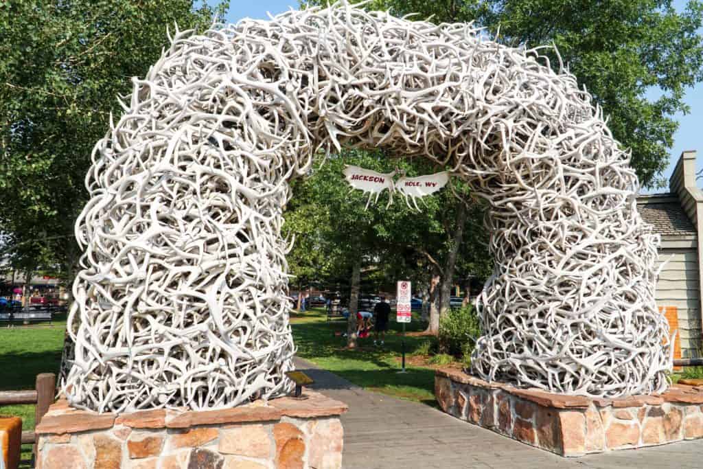 GUIDE TO JACKSON HOLE IN THE SUMMER | The Republic of Rose | #Travel #Jackson #JacksonHole #Wyoming