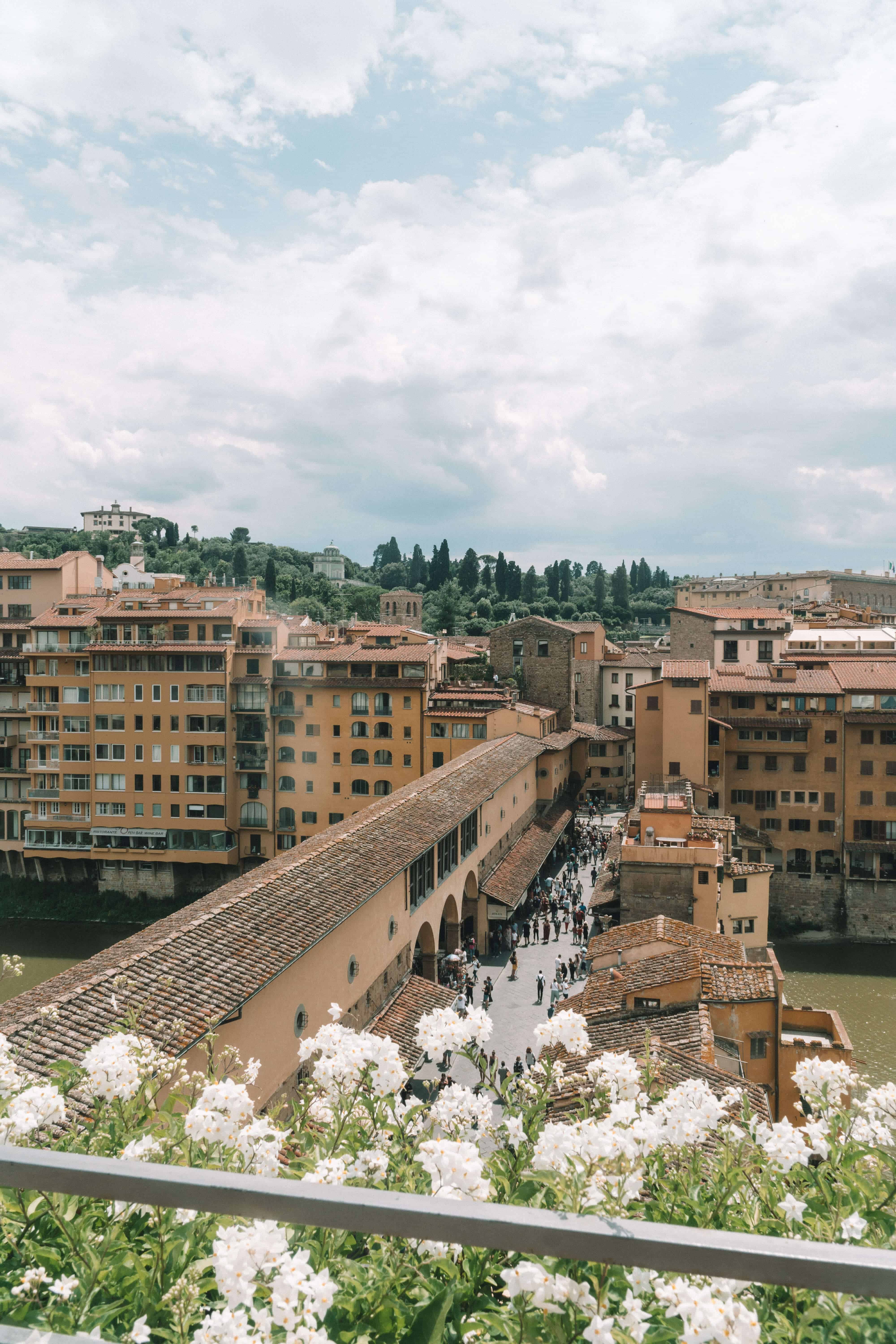 The Ultimate Guide to Florence Italy | Ponte Vecchio | The Republic of Rose | #Florence #Italy #Tuscany #Europe #Travel