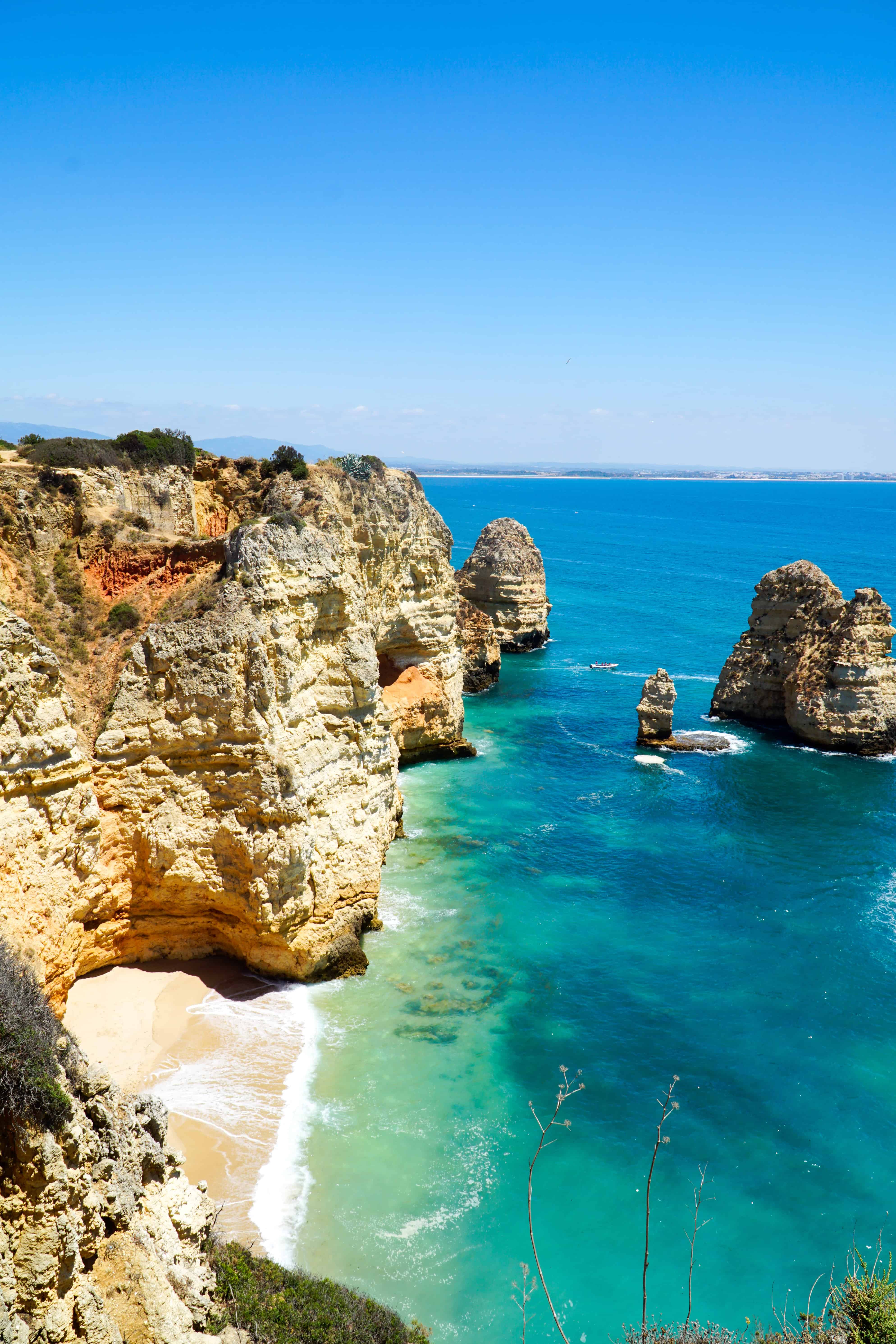The Most Romantic Destinations in Europe | Algarve, Portugal | The Republic of Rose | #Romance #ValentinesDay #RomanticDestination #CouplesGetaway #Europe #Travel