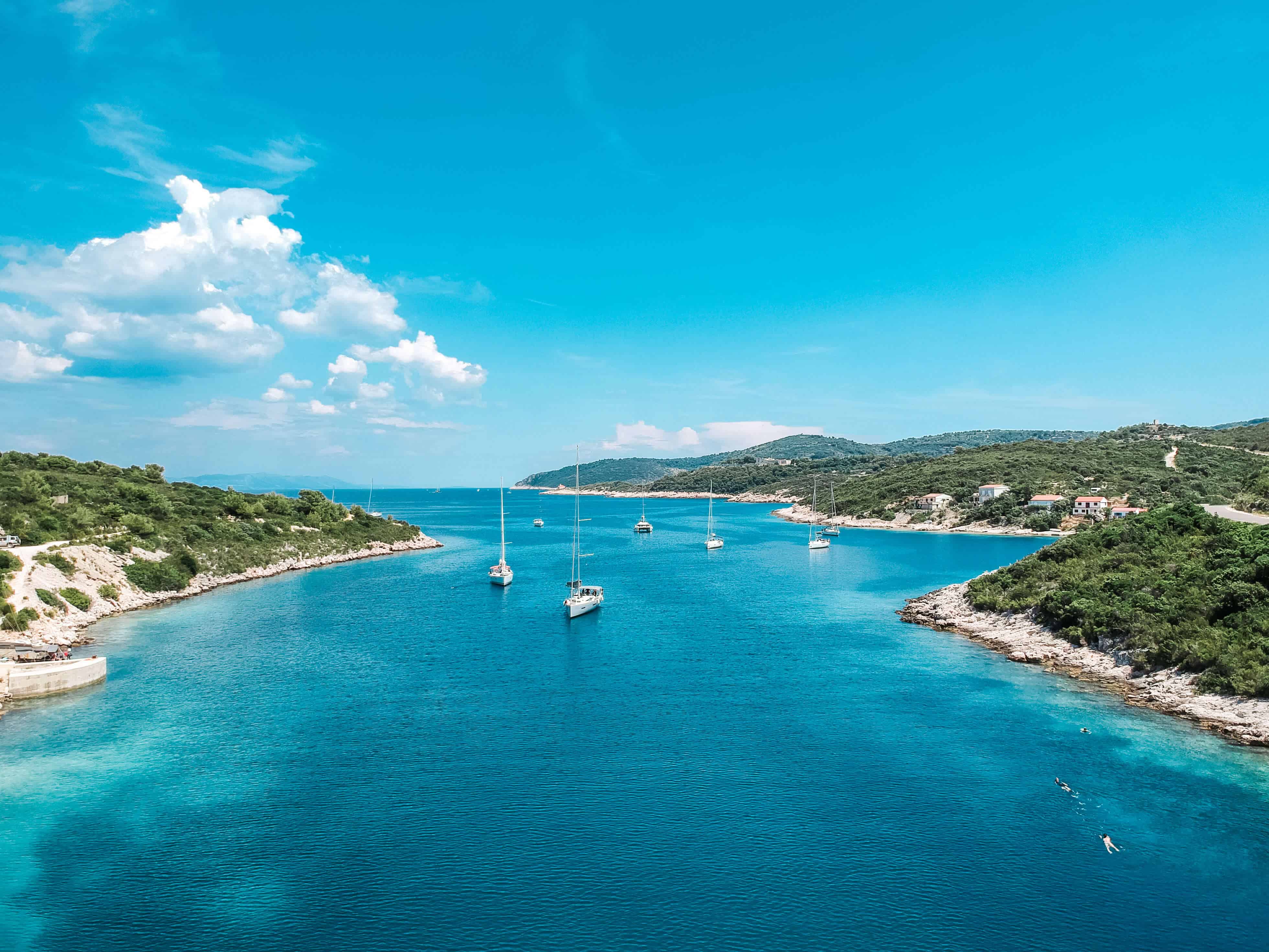 Island Hopping in Croatia Itinerary | The Republic of Rose | Vis Island #Croatia