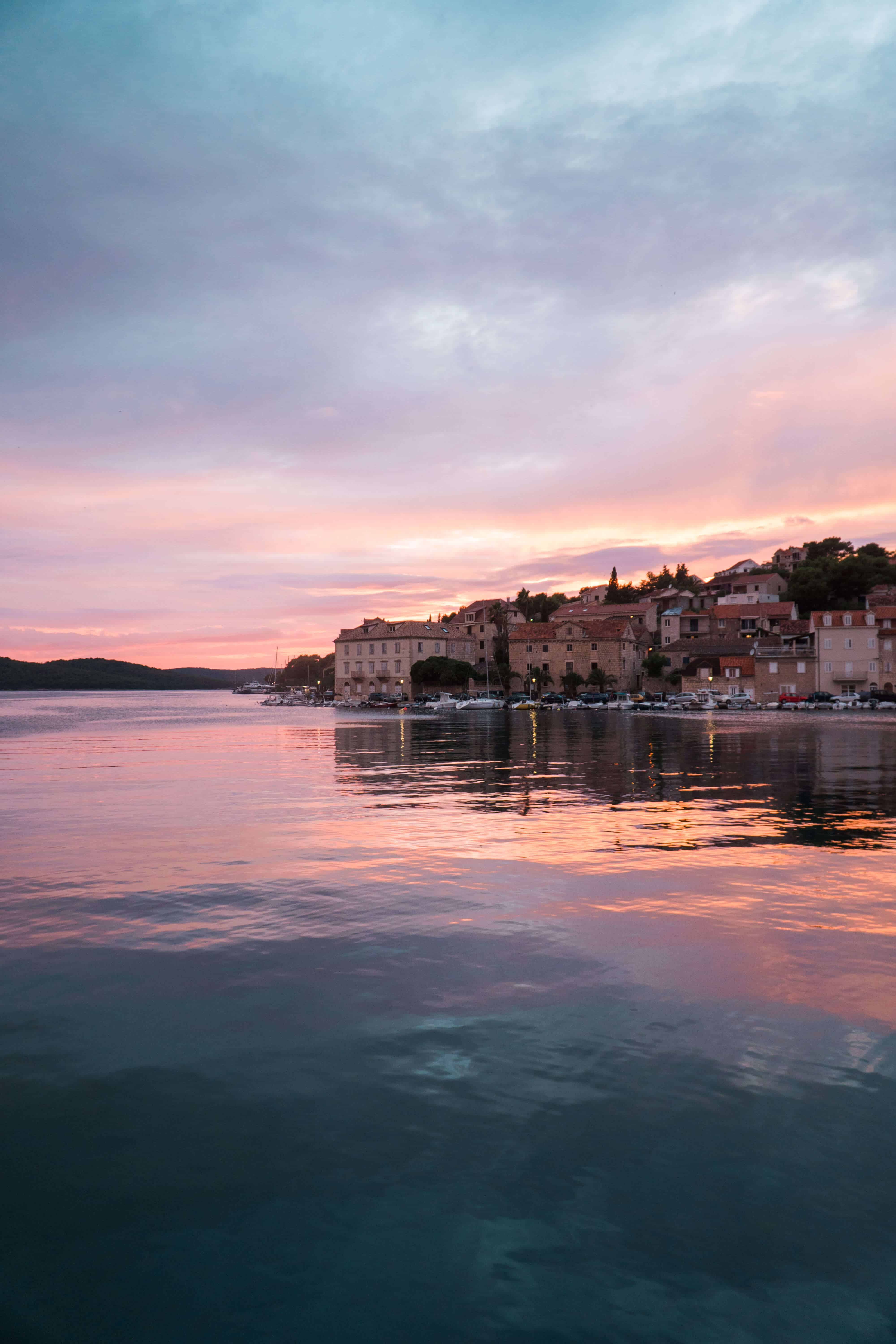 Island Hopping in Croatia Itinerary | The Republic of Rose | Milna #Croatia