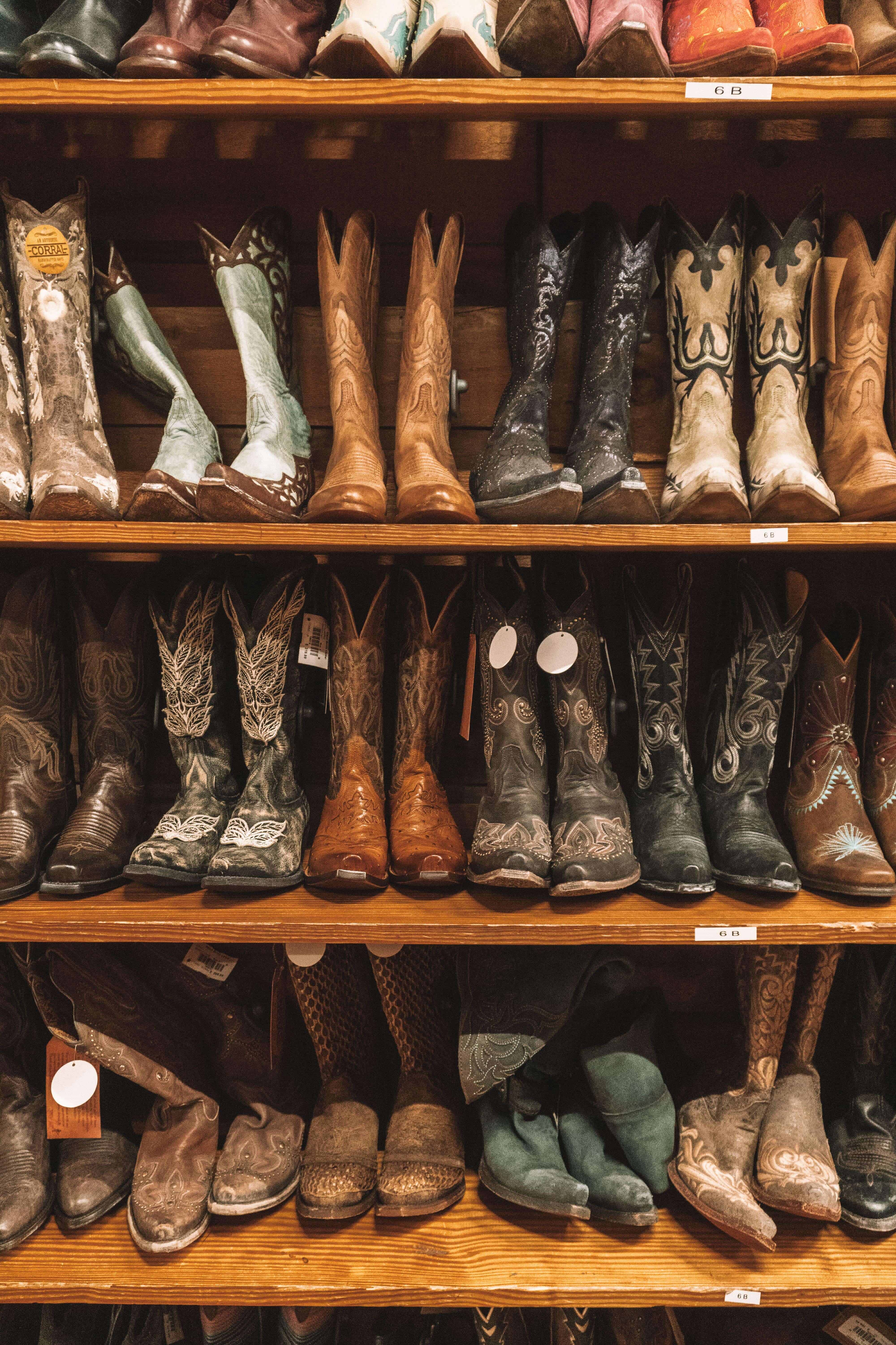 Allen's Boots | QUICK GUIDE TO AUSTIN, TEXAS IN A WEEKEND | The Republic of Rose