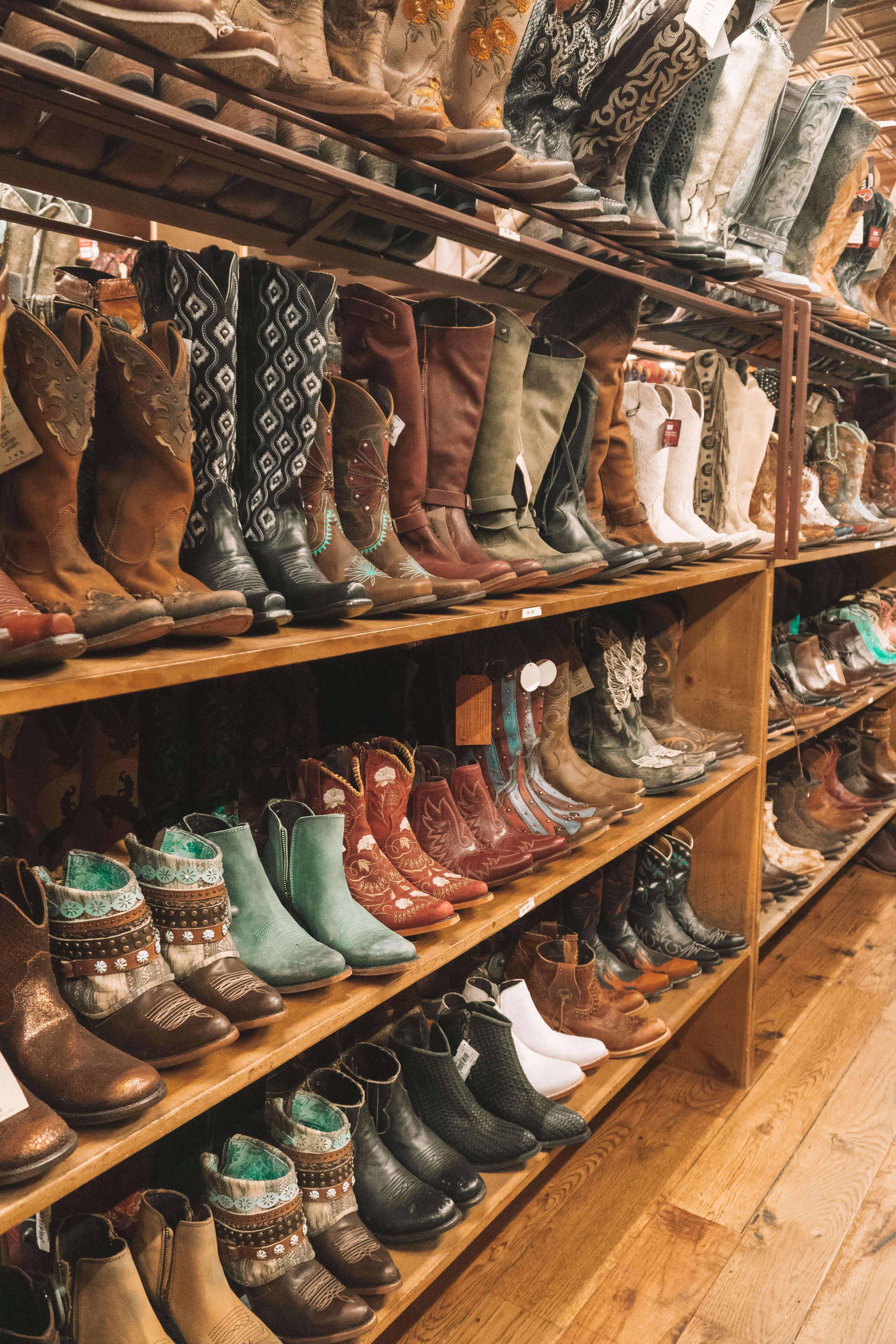 Allen's Boots | QUICK GUIDE TO AUSTIN, TEXAS IN A WEEKEND | The Republic of Rose