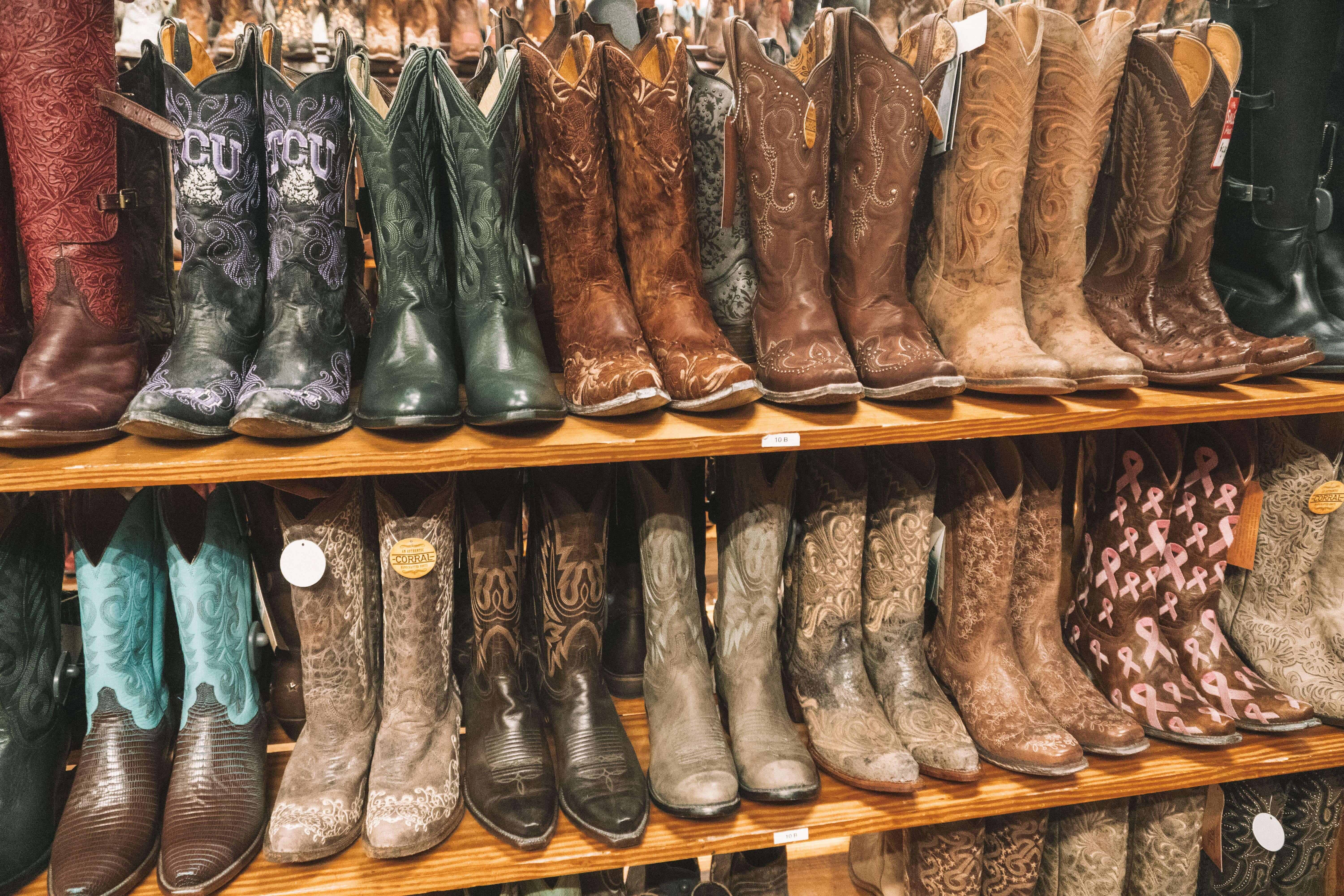 Allen's Boots | QUICK GUIDE TO AUSTIN, TEXAS IN A WEEKEND | The Republic of Rose