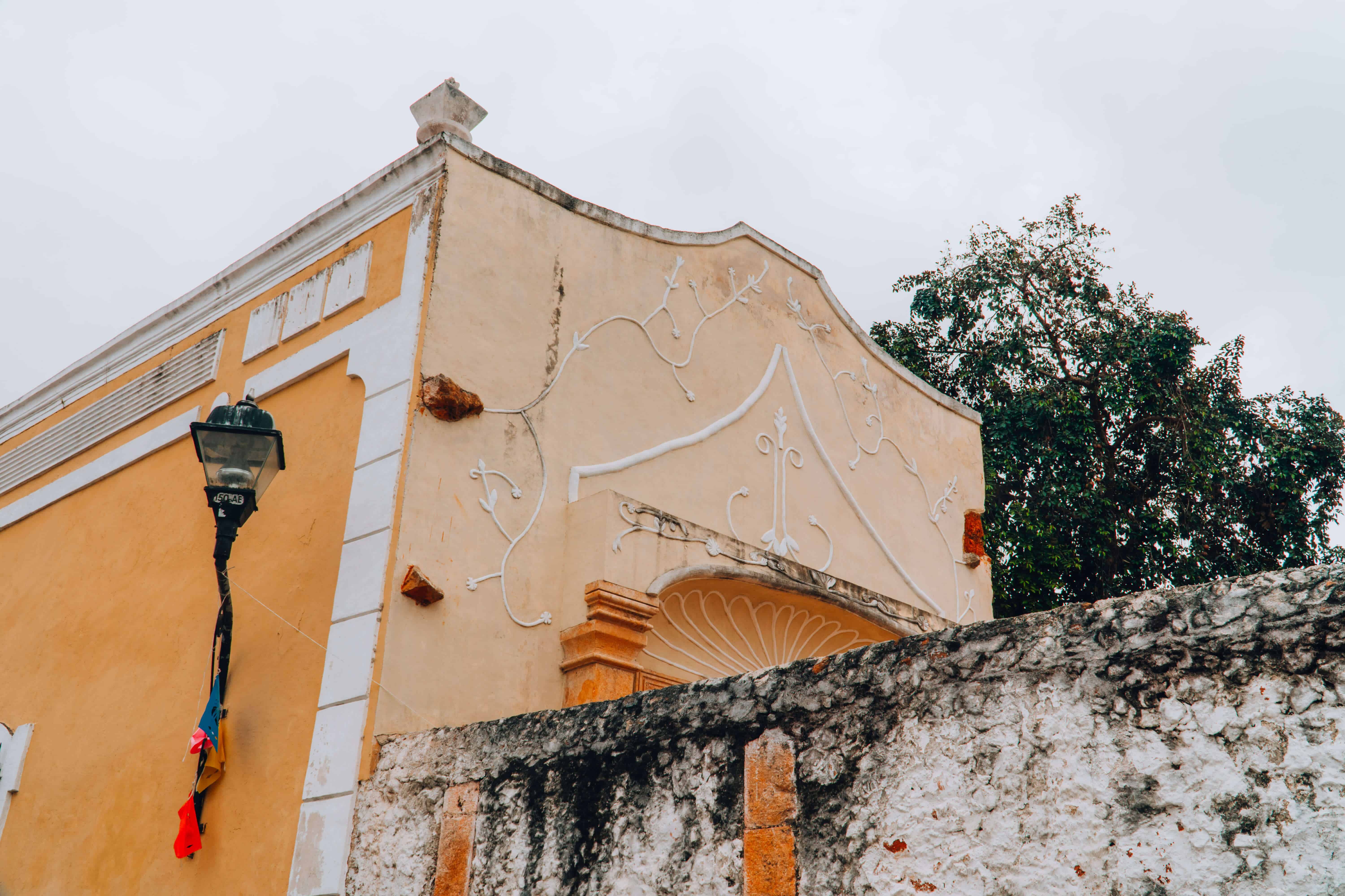 Colorful homes in Valladolid | HOW TO SPEND ONE DAY IN VALLADOLID, MEXICO | The Republic of Rose