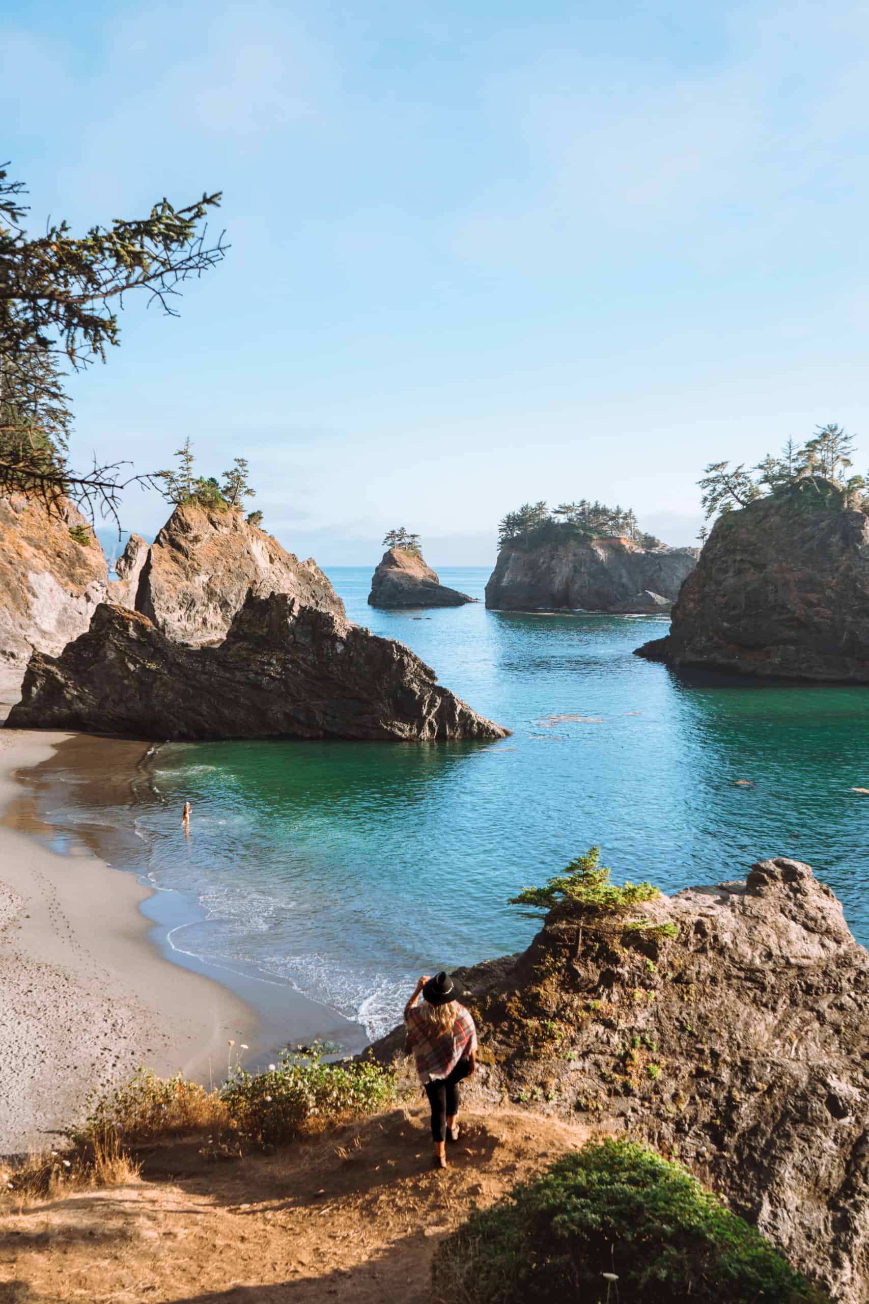 Secret Beach at Samuel H. Boardman State Scenic Corridor - The Perfect Oregon Road Trip Itinerary | The Republic of Rose