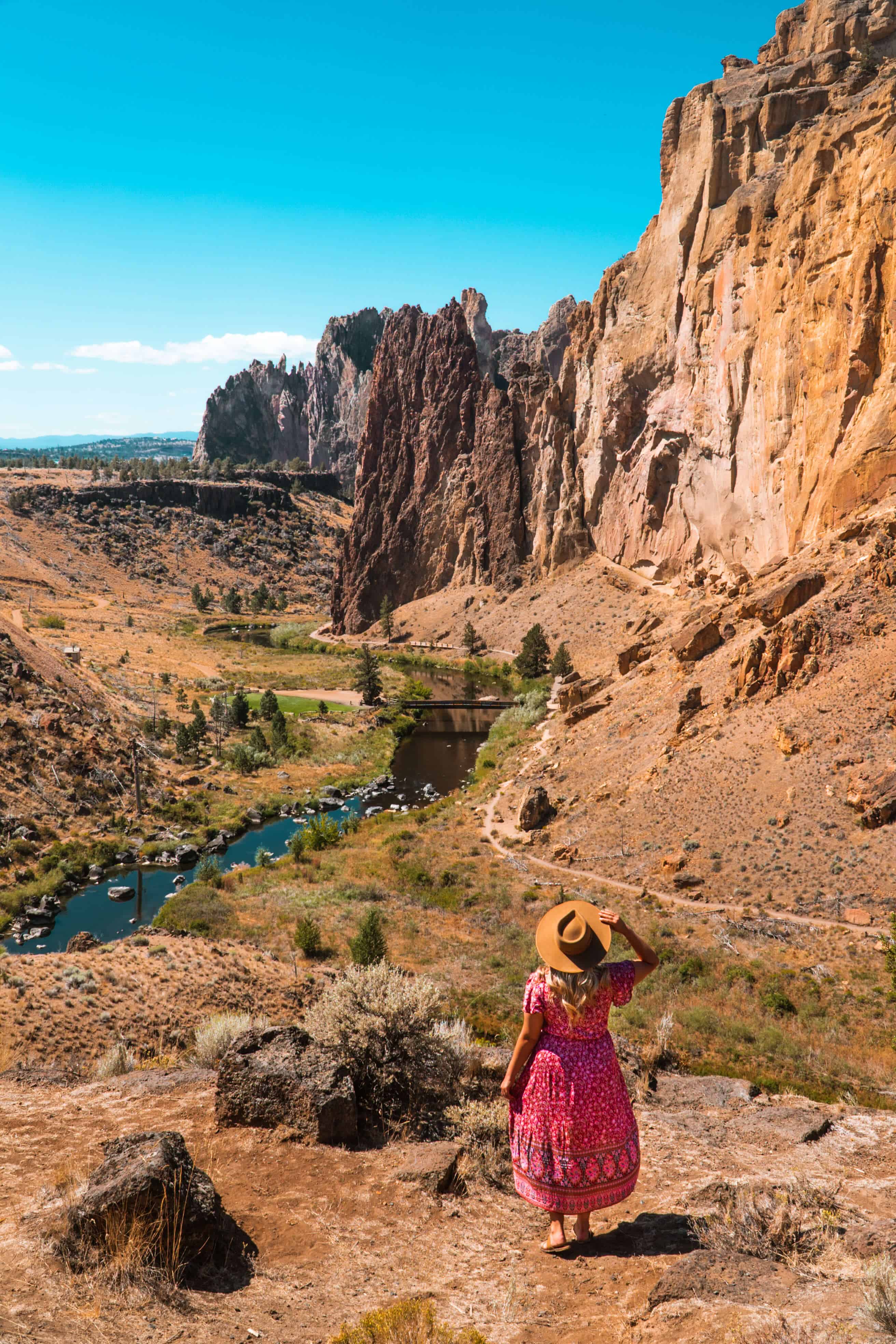 Smith Rock State Park - The Perfect Oregon Road Trip Itinerary | The Republic of Rose