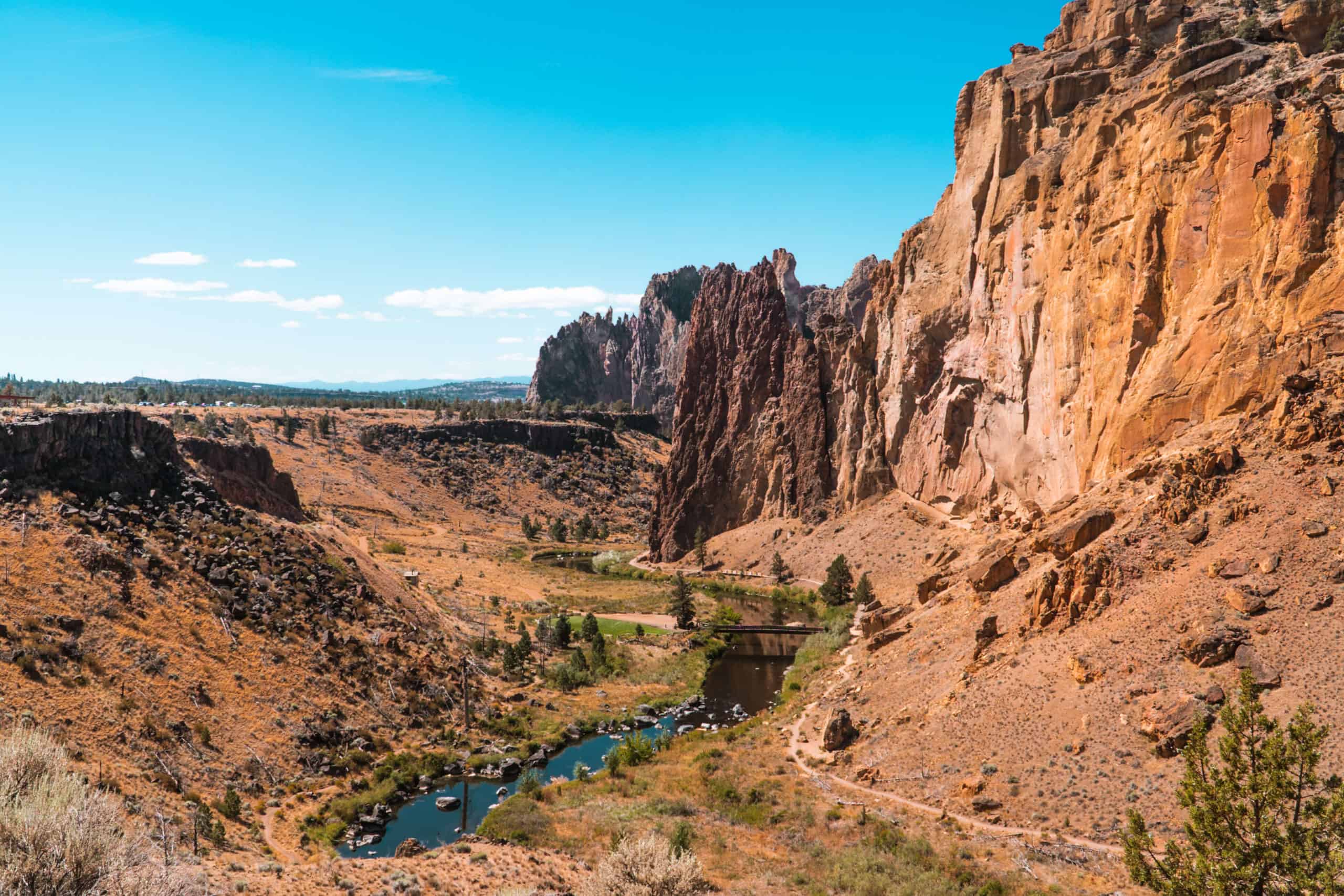 Smith Rock State Park - The Perfect Oregon Road Trip Itinerary | The Republic of Rose