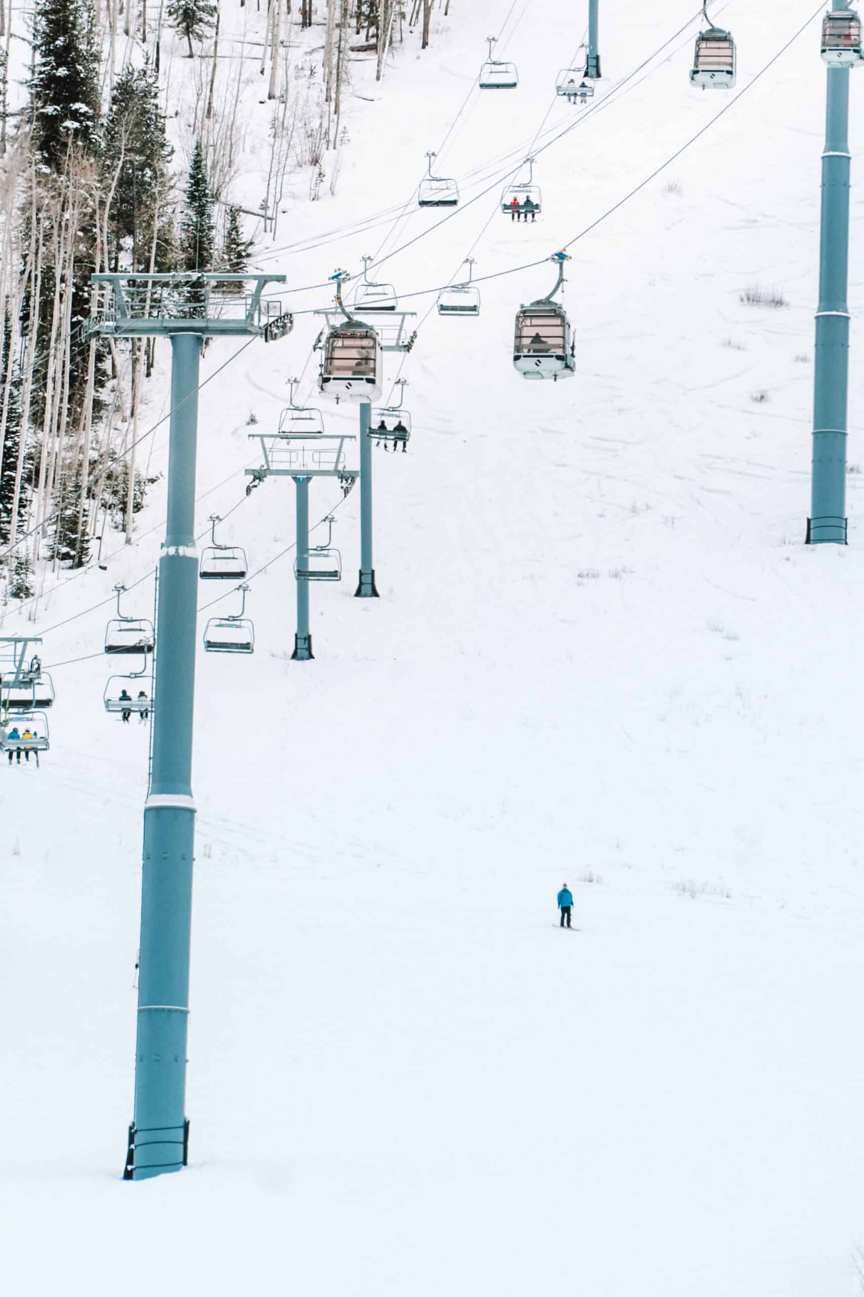 Skier on Vail mountain | The Ultimate Guide to Vail, Colorado