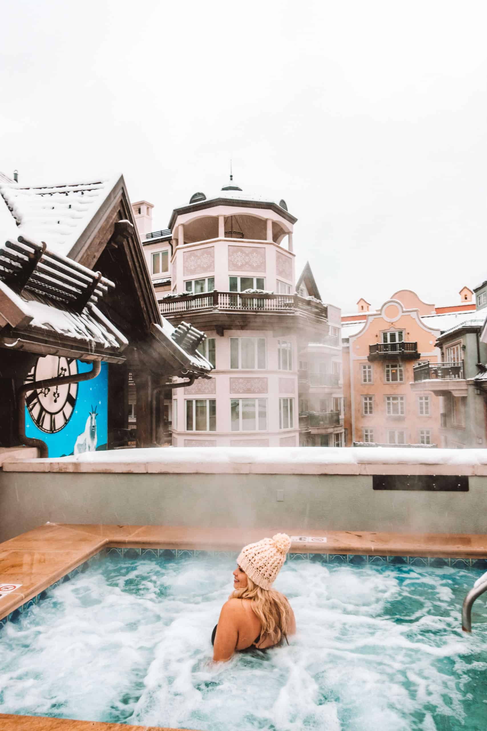 Jacuzzi at the Arrabelle hotel | The Ultimate Guide to Vail, Colorado