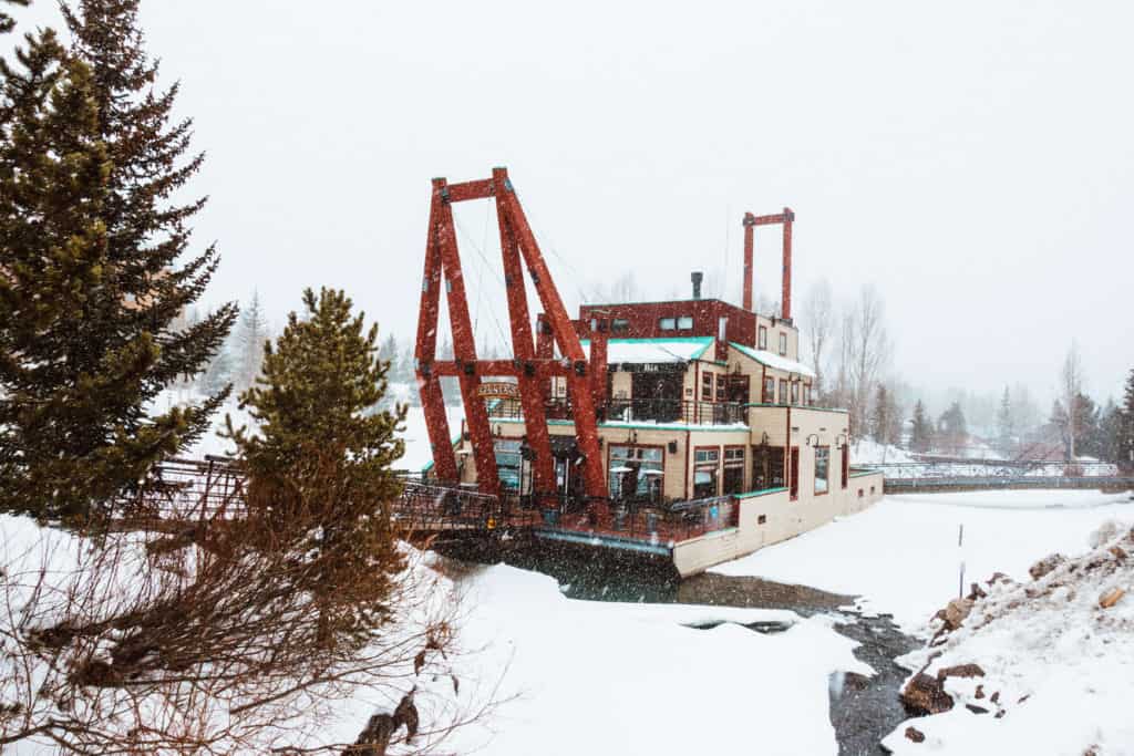 Ollie's Pub & Grub in Breckenridge, Colorado | The Ultimate Guide to Breckenridge in the Winter