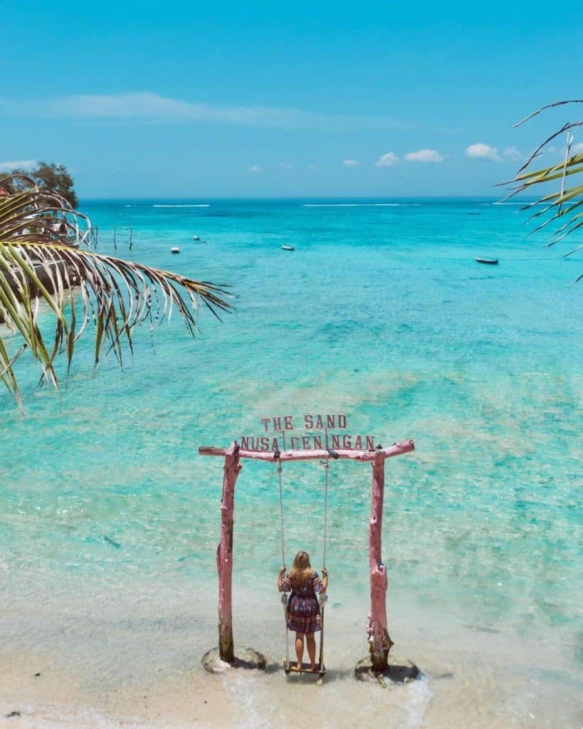 Sand Ceningan Beach Bar