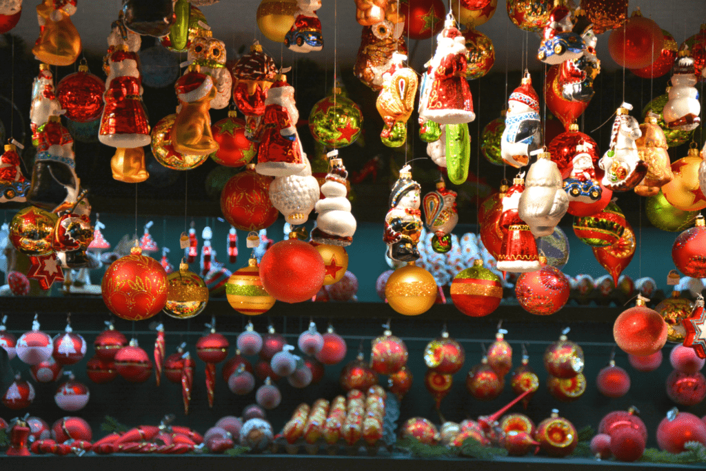 Christmas Ornament Shop