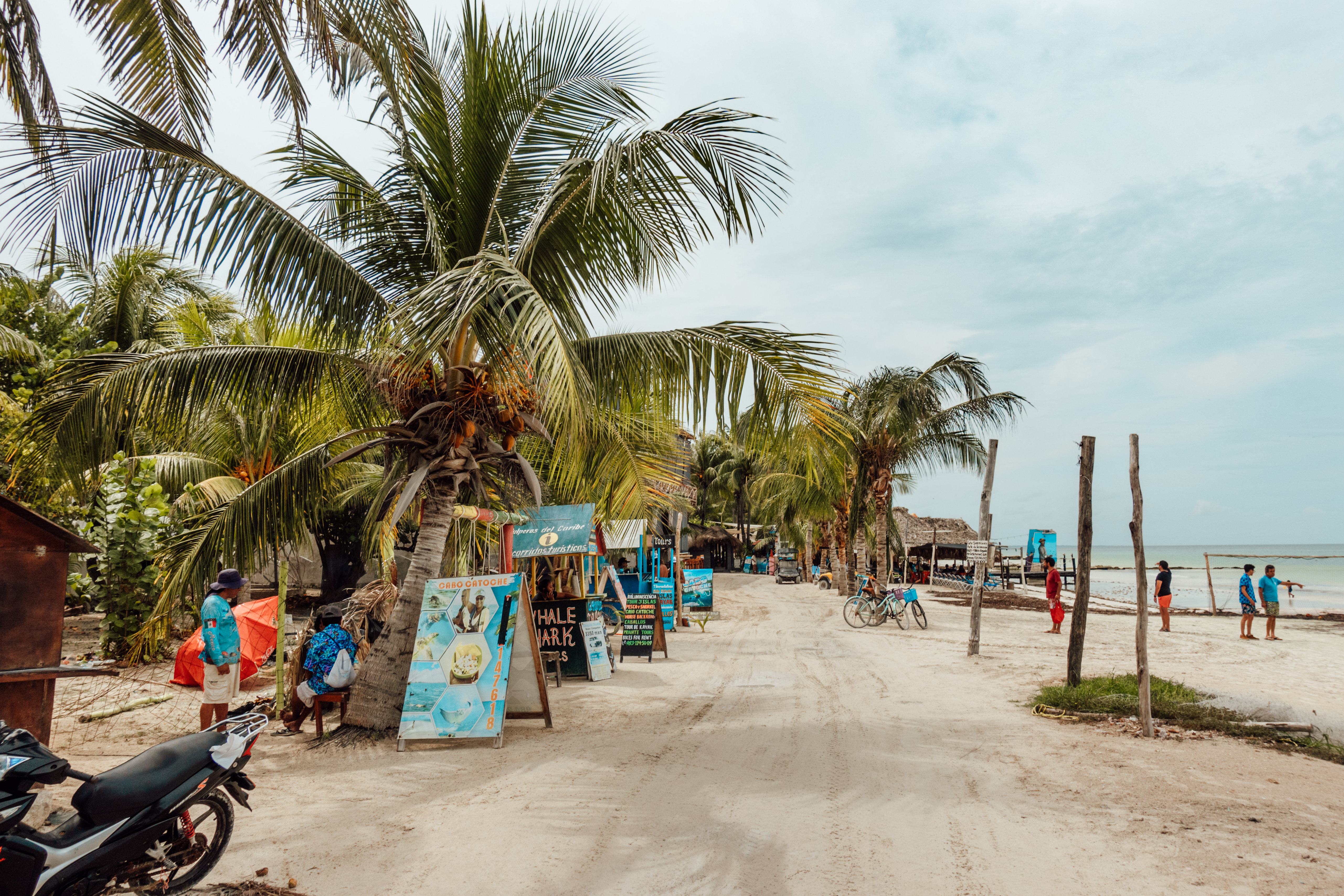 Road along the beach in Isla Holbox