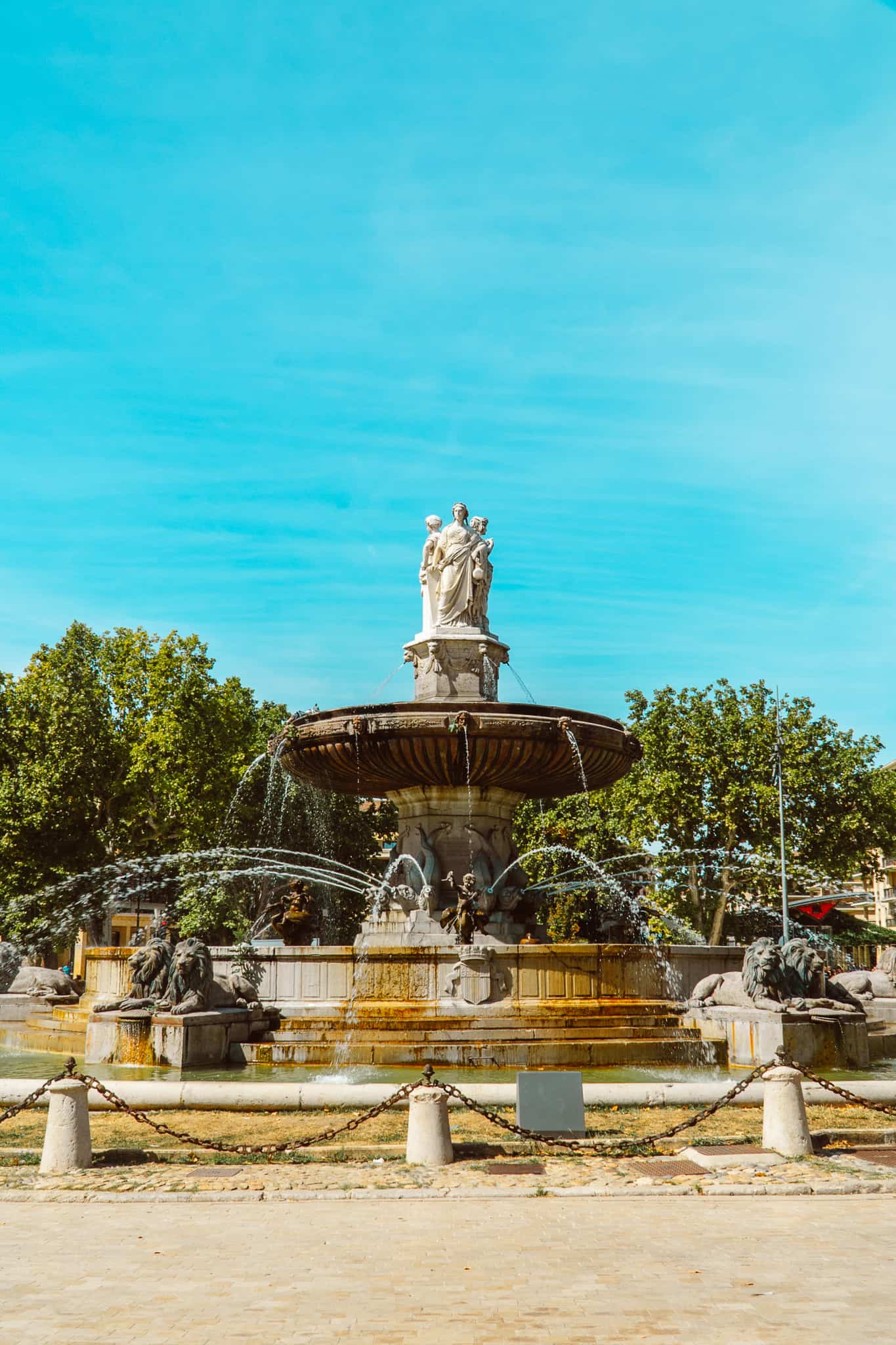 Fontaine de la Rotonde in Aix en Provence