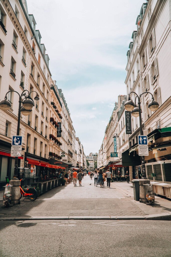 Charming streets of Paris
