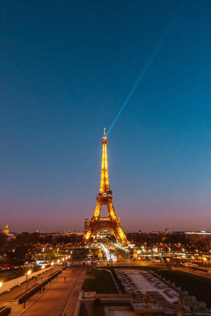 Views of the Eiffel Tower from the Trocadero at night
